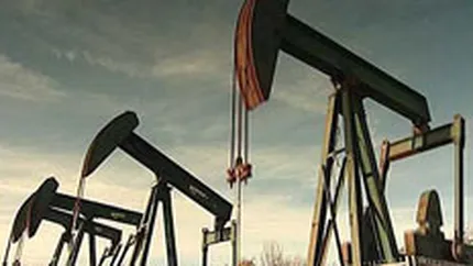 Pretul petrolului a scazut la 75 dolari/baril, pe fondul temerilor privind redresarea economica