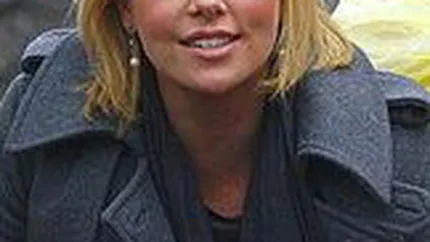 Charlize Theron si Orlando Bloom, noii \ambasadori\ ai unui brand vestimentar japonez