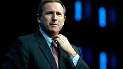 Oracle l-a angajat pe fostul CEO al HP