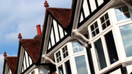 Pretul caselor din Marea Britanie a scazut pentru a treia luna consecutiv in septembrie