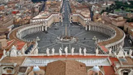 Presedintele bancii Vaticanului, anchetat intr-un caz de spalare de bani