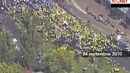 8.000 de manifestanti s-au strans la Palatul Cotroceni si cer sa discute cu presedintele Basescu