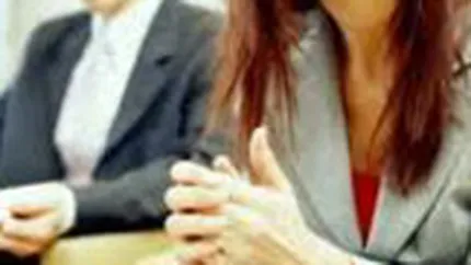 Ghid de adaptare la noul loc de munca: Cu seful e floare la ureche, dar ai grija la colegi