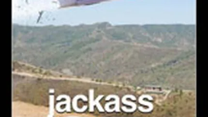 Filmul Jackass 3-D a intrat pe primul loc in box-office-ul american, cu incasari de 50 mil. $