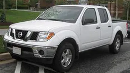 Nissan recheama pentru reparatii 600.000 de masini cu probleme la sistemul de directie si baterie