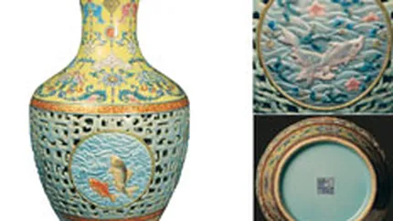 Vaza chinezeasca, vanduta la licitatie pentru suma record de 69,3 mil dolari