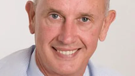 Mana dreapta a lui Murdoch de la News International paraseste compania dupa 30 de ani