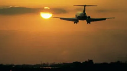 Traficul aerian global franeaza: Crestere de 8% in noiembrie