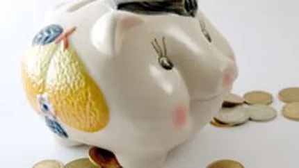 Studiu: Romanii economisesc doar 7% din venitul lunar