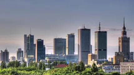 Reuters: Polonia nu poate risca temperarea economiei intrucat redresarea nu este suficient de solida