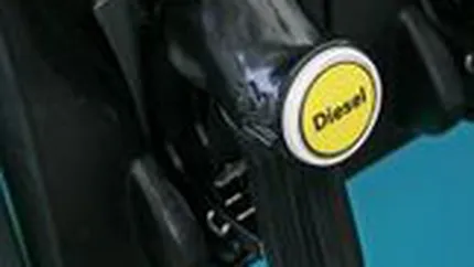 Preturile carburantilor au inceput sa scada cu 3-4 bani pe litru, dupa eliminarea taxei de 1 cent
