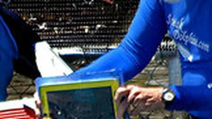 Ce job-uri mai are iPad-ul: Jucarie pentru delfini, instrument de chirurgie