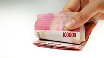 Bancile se bat iar in credite de consum si reduc dobanzile la minimul istoric