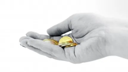 Cum ne asiguram batranetea: Jumatate din romani dau cate 15 lei/luna la pensiile private obligatorii