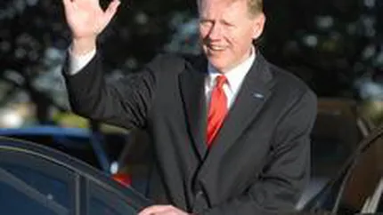 Doi executivi au salvat Ford de la faliment si vor primi actiuni de 100 mil. $