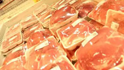 Piata carnii, sub impactul saraciei: Exportam delicatese, mancam sorici