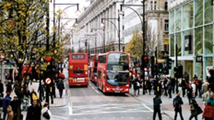 Protestele din Londra i-au costat pe retaileri 5 milioane de lire