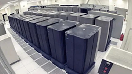 Facebook vrea sa faca public centrul de date si designul serverelor