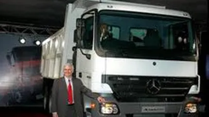 Daimler doneaza Japoniei 50 de autovehicule