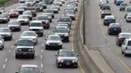 12 romani, arestati in Spania pentru ca au vandut pe Internet masini inexistente