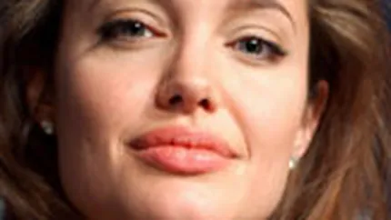 Angelina Jolie, imaginea de 10 mil.$ a Louis Vuitton