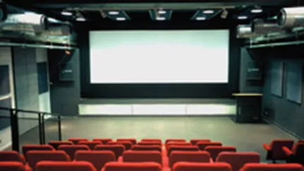 Romanii merg mai mult la cinema. Numarul de bilete vandute de cinematografe in 2010 a crescut cu 23,3%