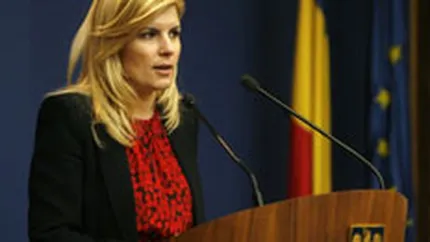 Udrea: Eu, cand am venit in politica, am venit cu Mercedes, cu genti, cu pantofi cu toc