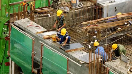 Numarul autorizatiilor de constructie eliberate a scazut cu 7% in primele patru luni ale anului