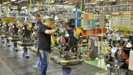 Renault se va concentra pe productia de automobile mari in Franta, la cererea guvernului