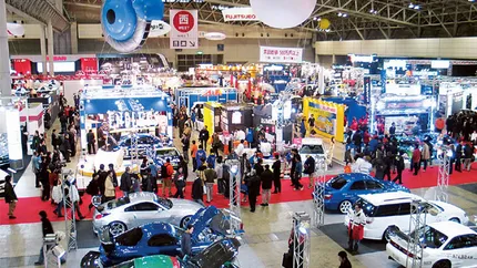 Cifra de afaceri din comertul auto a scazut in aprilie cu 4,7%, iar in servicii cu 0,4%