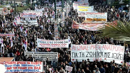 Grecii fac greva cu delicatete, sa nu piarda banii turistilor