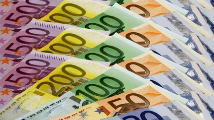 Euro, aurul si petrolul scad dupa ce China a majorat din nou dobanda cheie