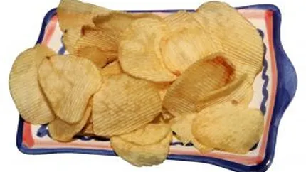 Nemtii de la Intersnack relocheaza productia de chipsuri din Bulgaria in Romania