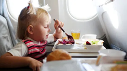 Sfaturi pentru a imbunatati experienta zborului alaturi de copii