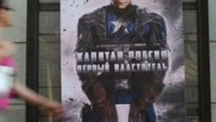 Dmitri Medvedev, prezentat drept Captain America pe afise din Moscova
