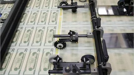 Fost specialist in finante al Congresului: SUA nu vor intra in faliment, pentru ca pot tipari bani