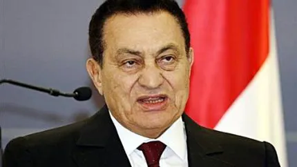 Hosni Mubarak a pledat nevinovat in fata tribunalului. Procesul este difuzat in direct la TV