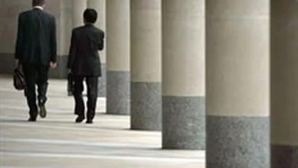 Val de concedieri in banci: Cati angajati vor ramane fara job?