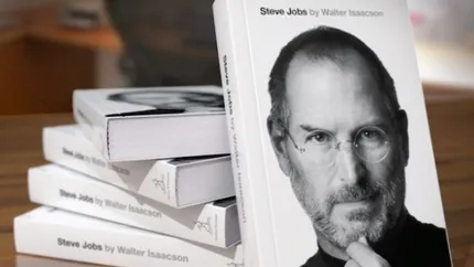 Biografia lui Steve Jobs a vandut 379.000 de exemplare in prima saptamana de la lansare