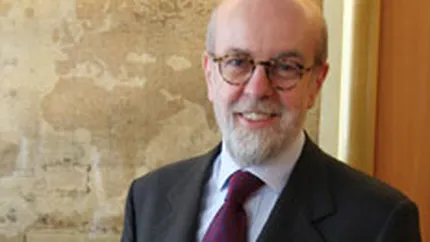 Intesa Sanpaolo si-a luat CEO de la Allianz