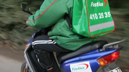 Decembrie umple desagii curierilor Fastius (P)