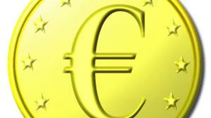 Euro, la varsta de 10 ani: Simpatizat de autoritati, detestat de consumatori