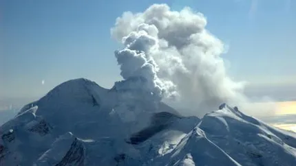 Alerta privind o posibila eruptie vulcanica in Alaska