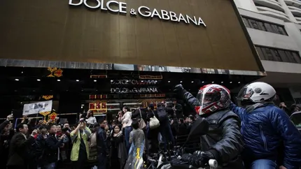 Scandal la  D&G Hong Kong, dupa ce retailerul a interzis fotografiile din apropierea magazinului (Galerie Foto)