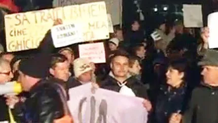 A patra zi de proteste in Piata Universitatii: Zeci de protestatari au fost retinuti