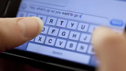Ce cauta romanii pe Internet cu telefonul mobil