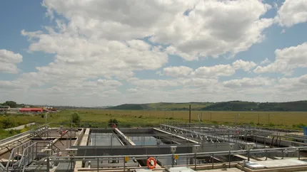 Borbely da consiliilor judetene peste 1,5 mil. euro ca sa angajeze consultanti pentru apa