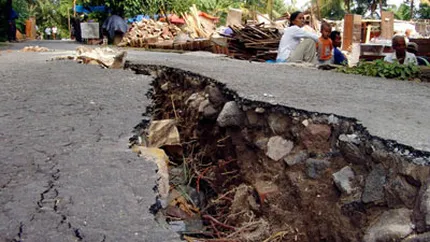 Cutremur cu magnitudinea de 8,7 in Indonezia. Alerta de tsunami in 29 de tari (Video)