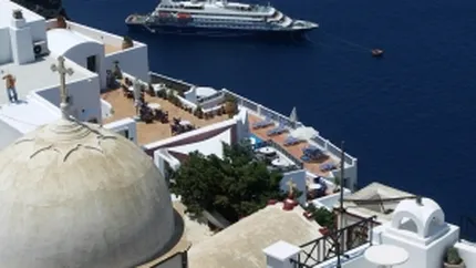 Ce inseamna munca pe vasele de croaziera si cat de bine se plateste