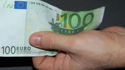 Moody's amana retrogradarea ratingurilor la peste 100 de banci